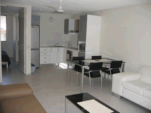 Surfspray Court Holiday Apartments - Accommodation Yamba 6
