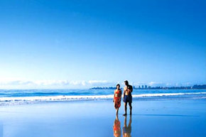 Beaches On Wave Street - Accommodation QLD 4