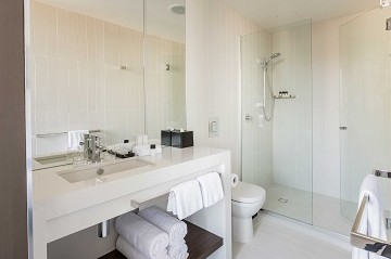 NEXT Hotel Brisbane - Lismore Accommodation 4