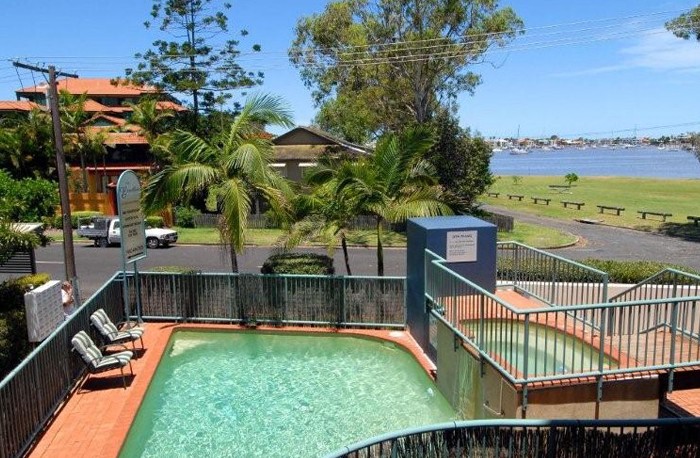 Excellsior Holiday Apartments - Dalby Accommodation 4