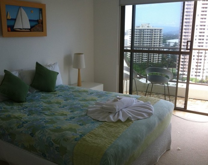 Ocean Royale Apartments - Accommodation QLD 5
