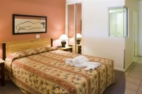 Grand Palais Beachside Resort - Whitsundays Accommodation 10