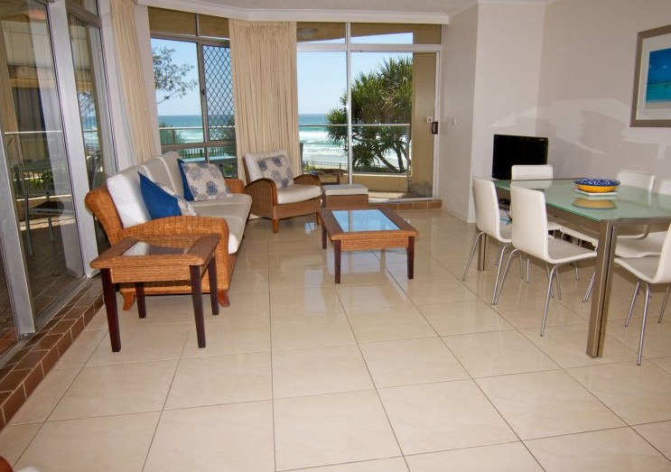 Foreshore Apartments, Mermaid Beach - Accommodation QLD 3