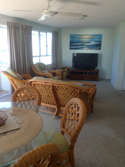 Surfcomber On The Beach - Coogee Beach Accommodation 1