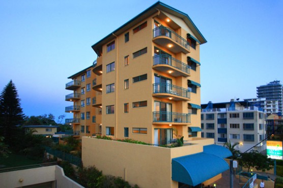 Sunshine Towers Apartments - Accommodation Yamba 2