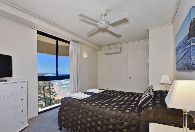Clubb Coolum Beach - Accommodation QLD 4