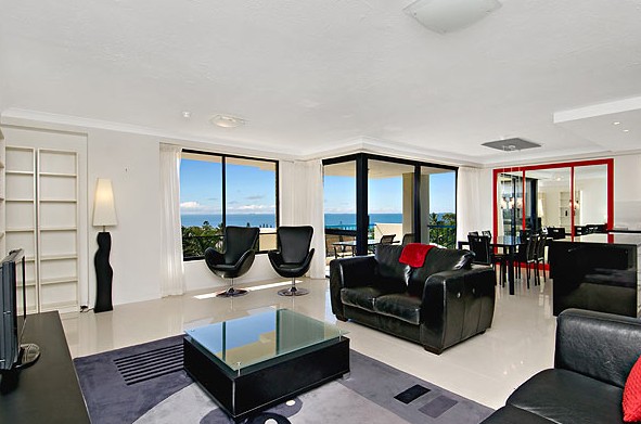 Burgess @ Kings Beach Apartments - Dalby Accommodation 0