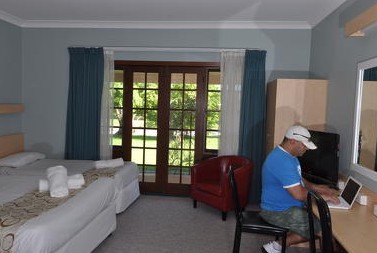 Poplars Inn - Accommodation Redcliffe