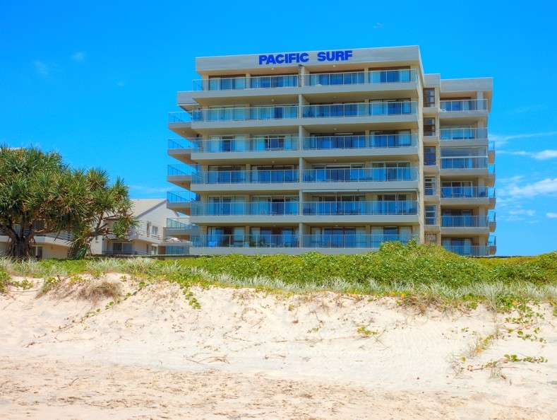 Pacific Surf Absolute Beach Apartments - Accommodation Gladstone 5