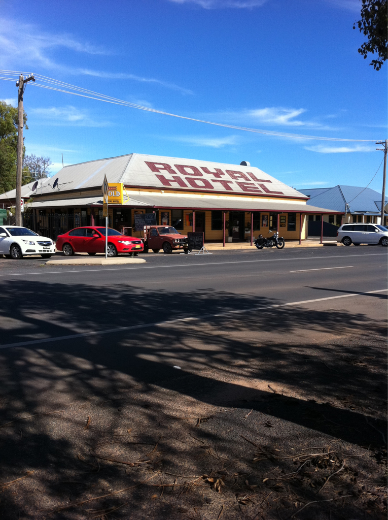 Royal Hotel Narromine - Accommodation in Surfers Paradise