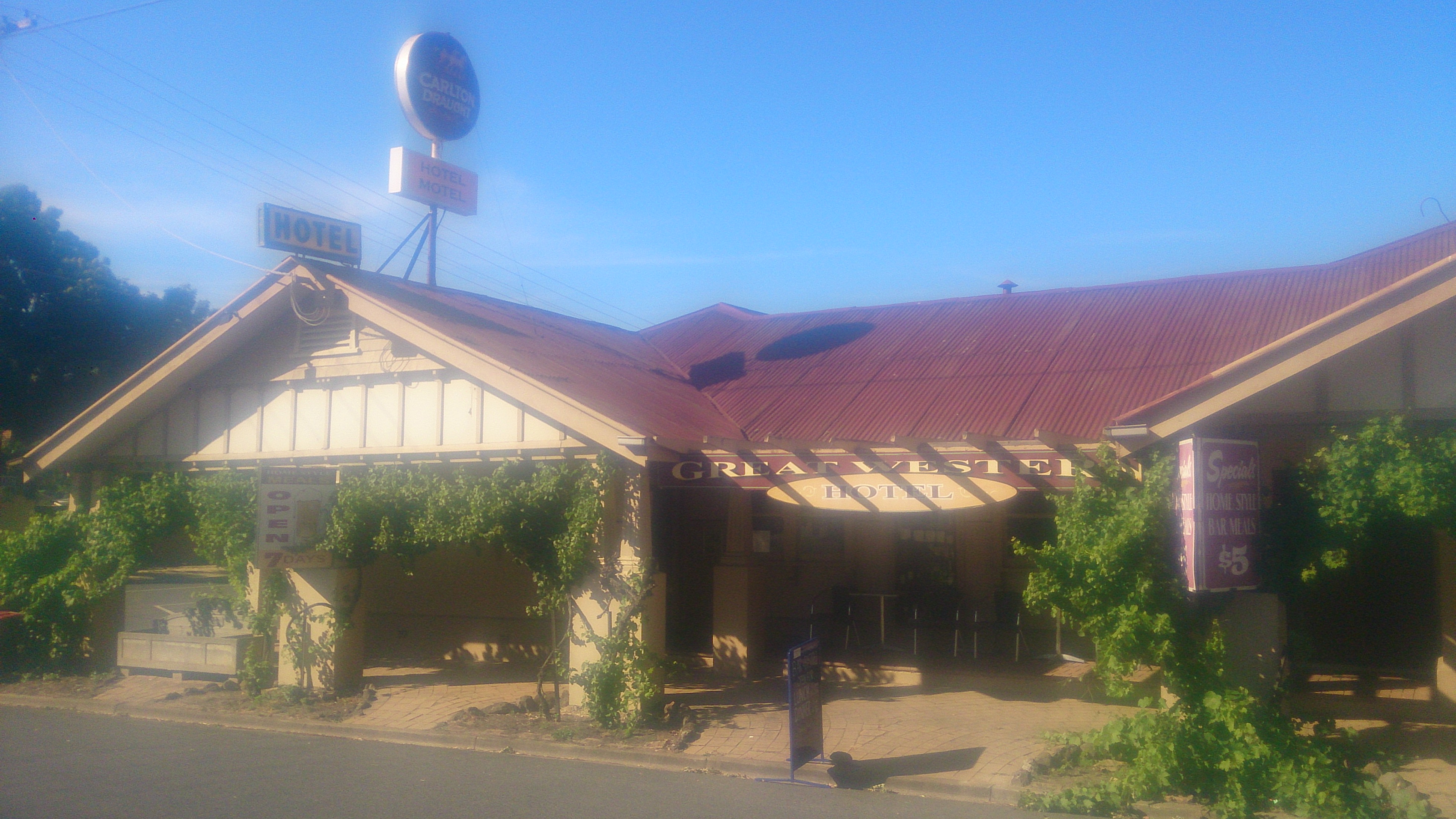 Great Western Hotel Motel - Yamba Accommodation