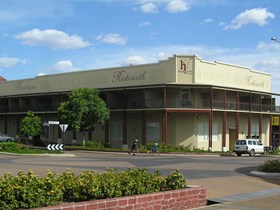 Redearth Boutique Hotel - Accommodation Australia