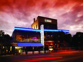 Chalk Hotel - Accommodation in Brisbane
