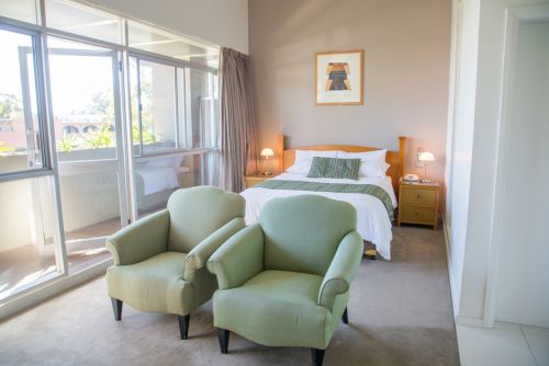 Grand Motel The - Accommodation Directory