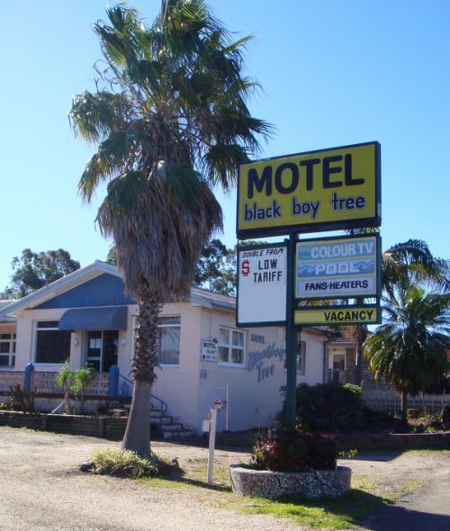Blackboy Tree Motel - Casino Accommodation