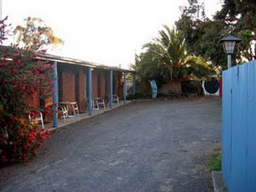 La Cochon Rose Motel & Art Gallery - Accommodation Australia 0
