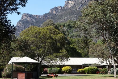 Pinnacle Holiday Lodge & Conference Centre - Accommodation Australia 0