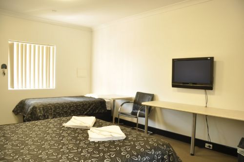 Pinjarra Resort  - Accommodation Australia 3