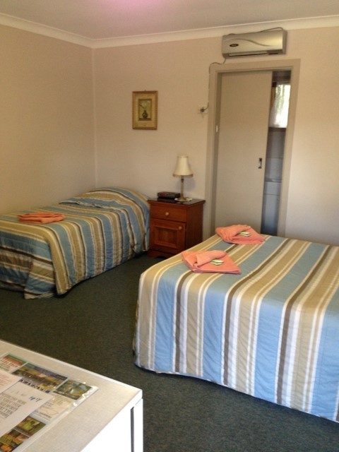 Kootingal Land View Motel - Accommodation Australia 4