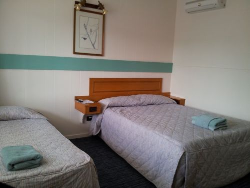 Charlton Motel - St Kilda Accommodation