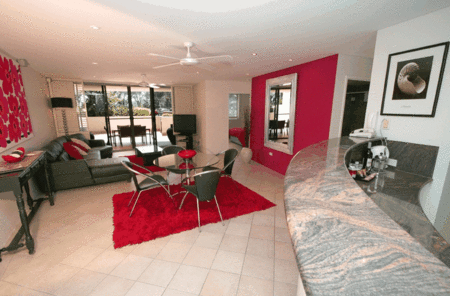 Bay Royal Holiday Apartments - Accommodation QLD 4