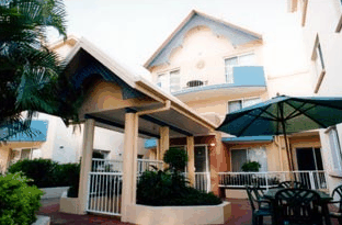 Costa Dora Holiday Apartments - Dalby Accommodation 2