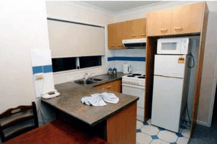 Costa Dora Holiday Apartments - Grafton Accommodation 4