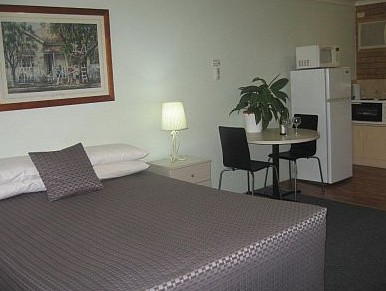 Paramount Motel And Serviced Apartments - Dalby Accommodation 4