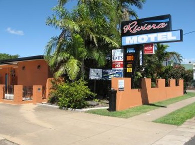 Riviera Motel - thumb 1