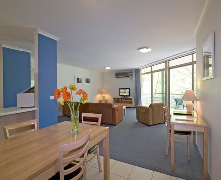 Kingston Terrace Serviced Apartments - Accommodation QLD 4