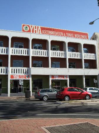 Adelaide Central YHA - Hervey Bay Accommodation