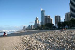 Browns At Broadbeach - Coogee Beach Accommodation 1