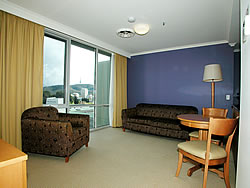 Waldorf Apartments Hotel Canberra - Yamba Accommodation