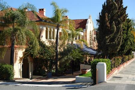 Captain Stirling Hotel - Coogee Beach Accommodation