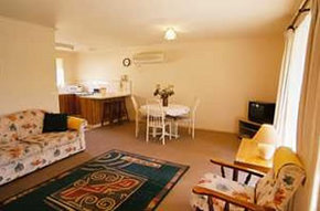Birralee Holiday Villas - Accommodation Gladstone 1