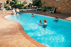 Birralee Holiday Villas - Accommodation QLD 2