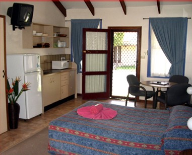 The Village Cabins - Dalby Accommodation 3