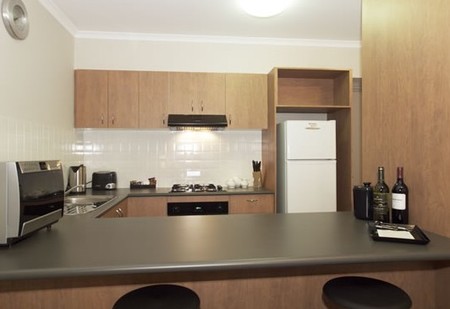 Ringwood Royale Apartment Hotel - Accommodation QLD 2