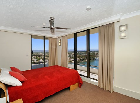 Alexander Holiday Apartments - Accommodation QLD 1