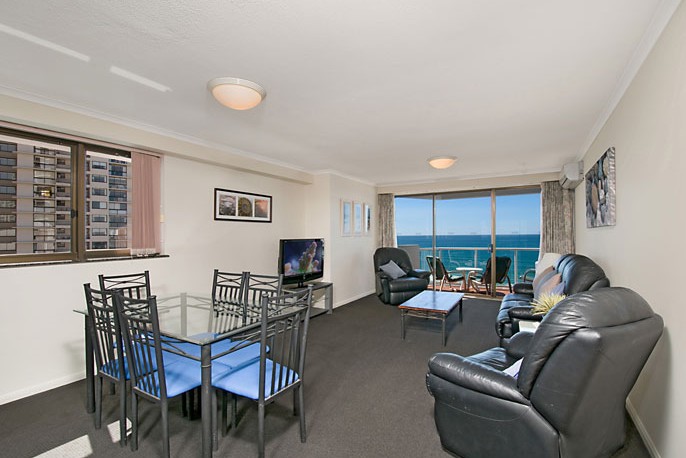 South Pacific Plaza - Coogee Beach Accommodation 5