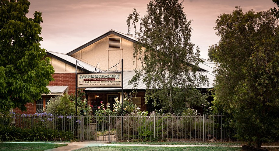 Millies Guesthouse  Serviced Apartments - Port Augusta Accommodation