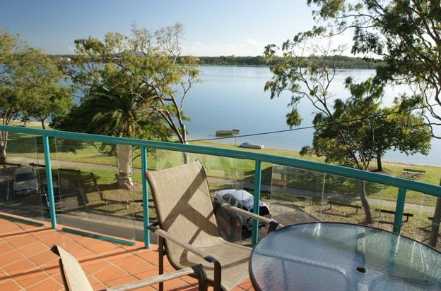 The Esplanade Picnic Point - Accommodation QLD 3