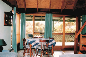 Green Gable Cottage - Accommodation Burleigh 0