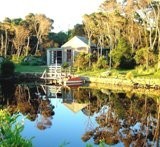 Stanley Lakeside Spa Cabins - Accommodation Fremantle 1