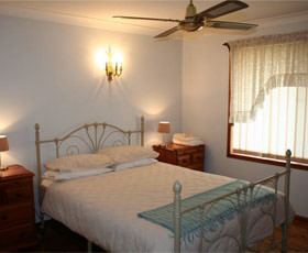 Caits Cottage Bed And Breakfast - Accommodation Australia