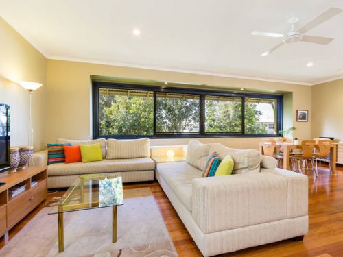 Short Stay Network - Accommodation Redcliffe