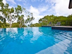 Infinity - Accommodation Airlie Beach