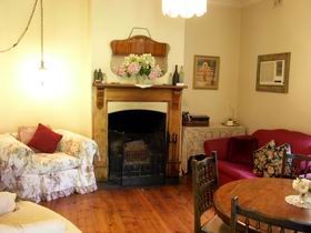 Elderberry Cottage - St Kilda Accommodation