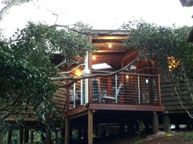 The African Cottage And The Rondawel - Accommodation Mount Tamborine