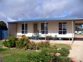A Place To Stay - St Kilda Accommodation